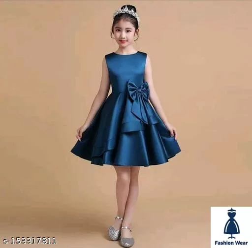 Girls Beautiful Dress/Frocks - Image 3